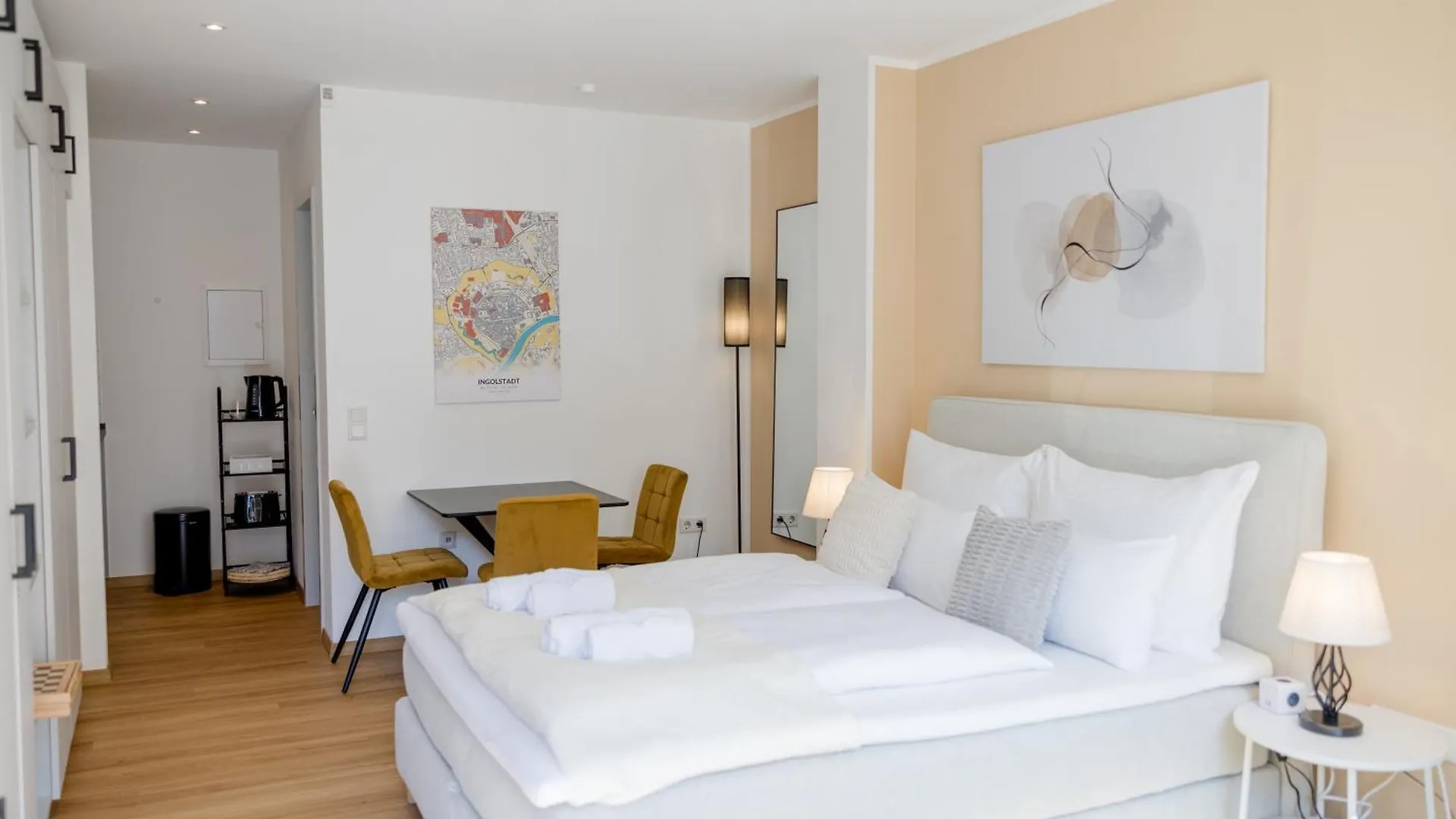Lumen Homes - Altstadt-Studio Direkt Im Zentrum, Kueche, Netflix, Oeffentlicher Parkplatz Ums Eck Ingolstadt